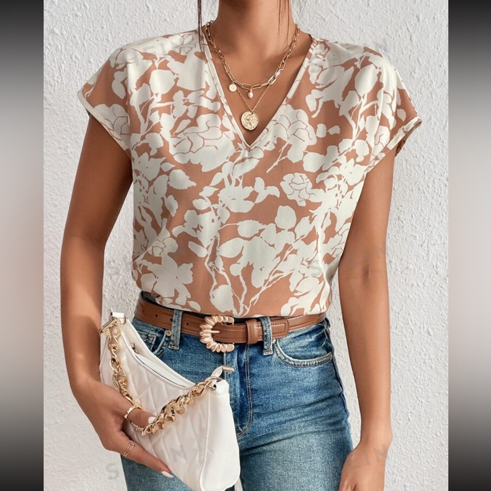 All over floral print V-Neck blouse - khaki & white - Large